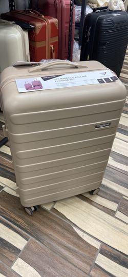 Beige Travelers Club Rolling Luggage Set