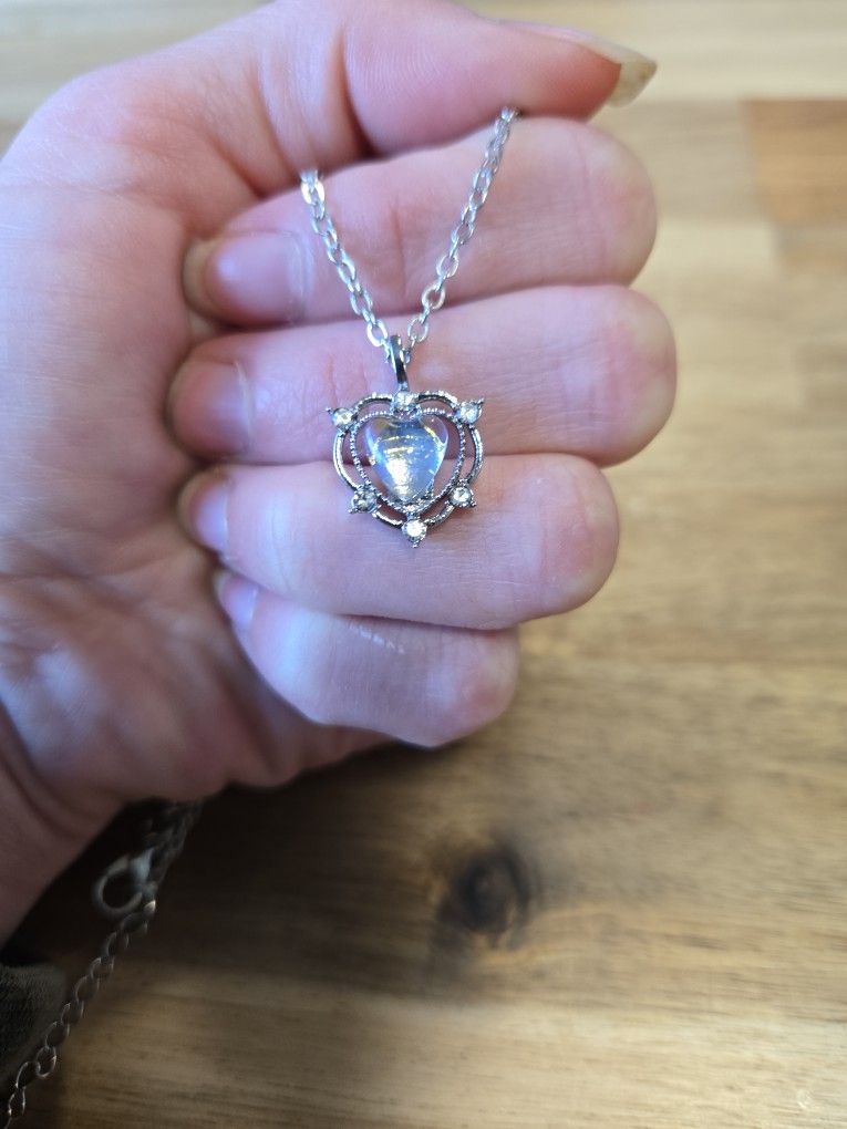 9ct Fine Silver Akoya Pearl Heart Pendant Necklace