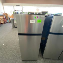 Vissani MDFF7SS 7.1 cu. ft. Top Freezer Refrigerator