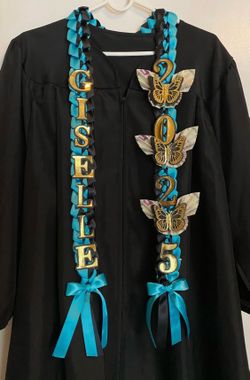 Graduation leis