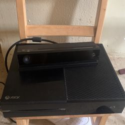 XBOX ONE X + Xbox Camera + 5 Games