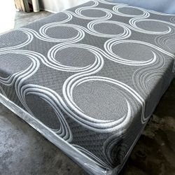 Queen Julet Infused Cool Gel Memory Foamm Matres!!