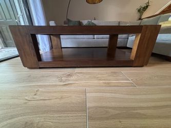 Coffee Table /  Mesa de Centro