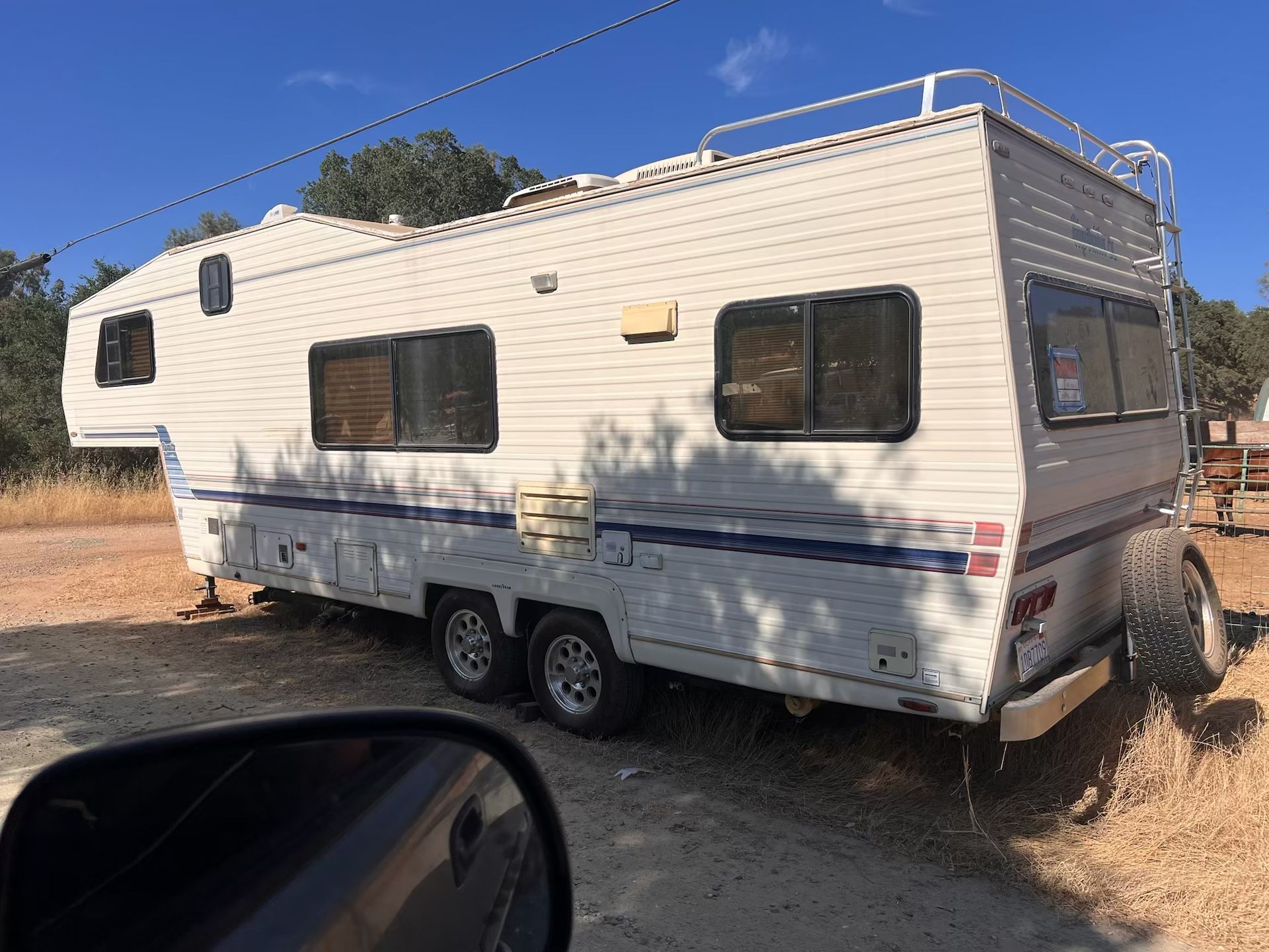 28’ Appetite 5th Wheel Trailer