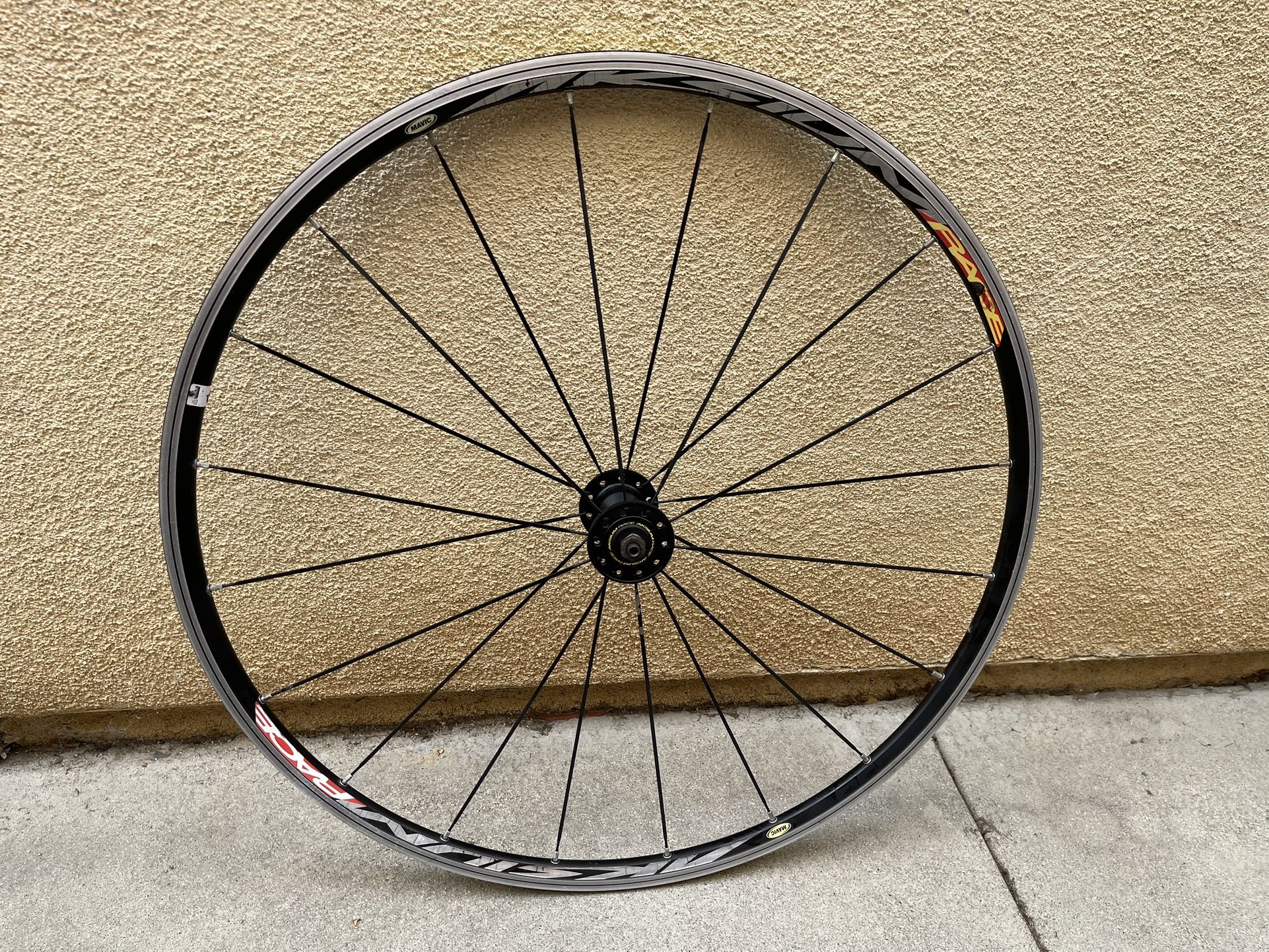 Mavic Aksium Race 700c Road Bike Front Wheel