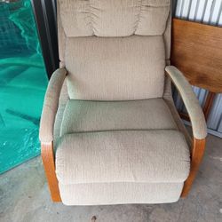 Very Nice Swivel Rocking Recliner