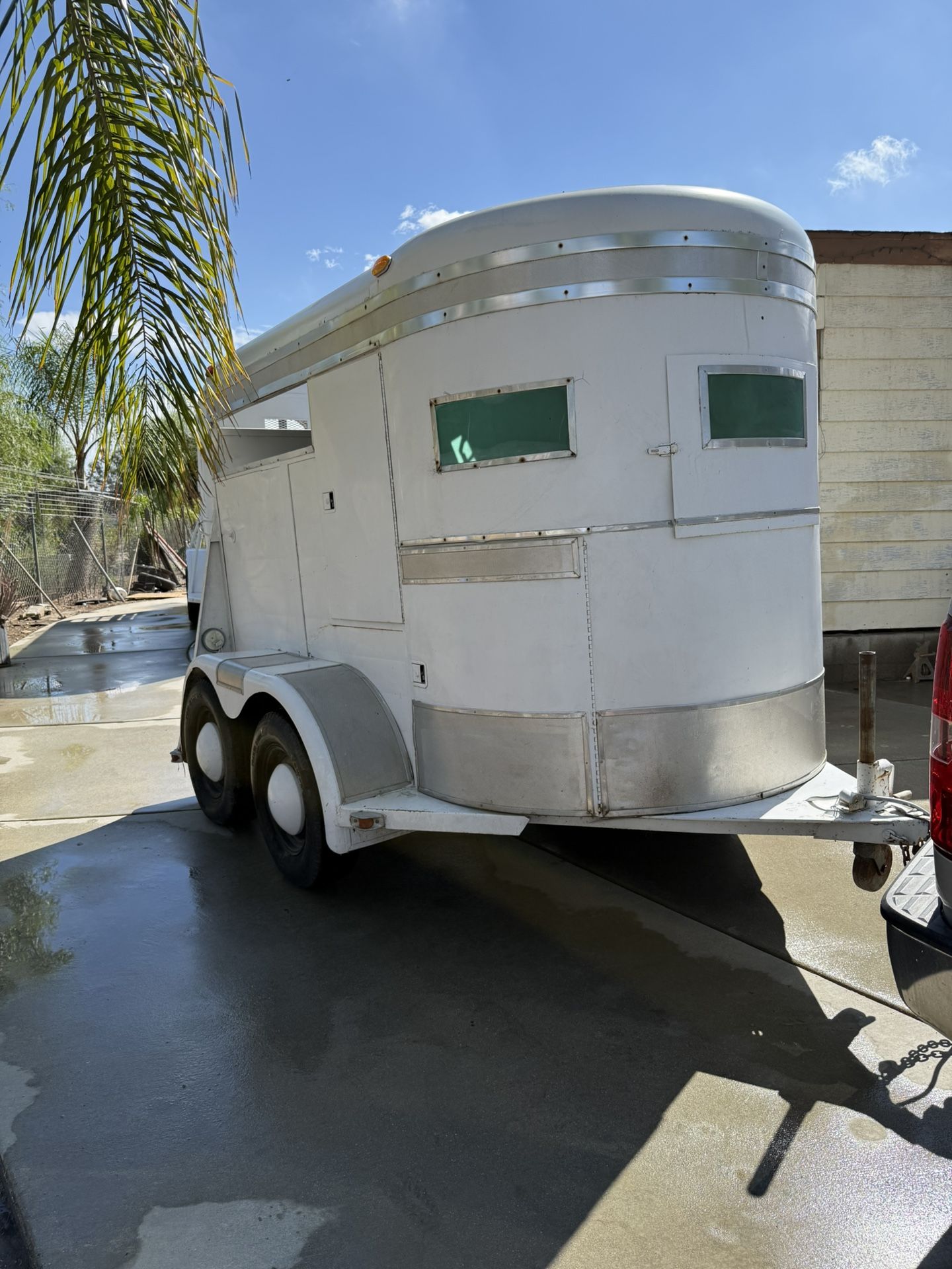Horse Trailer 