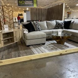 Sofa Sectionals😊🎰FINANCING available!🎰GET APPROVED UP TO $5000.🤩🤗🤑$42down 