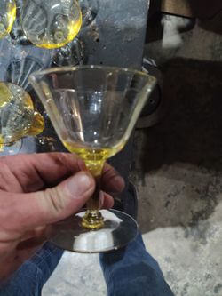 set of 4 cocktail glass.