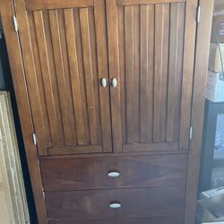 Two Door And 3 Large Drawer Dresser/console