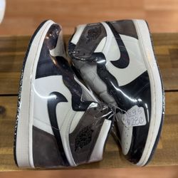 2020 Air Jordan 1 Retro High OG “Dark Mocha”