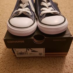 Toddler Converse size 8