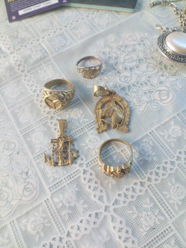Men's Gold Rings