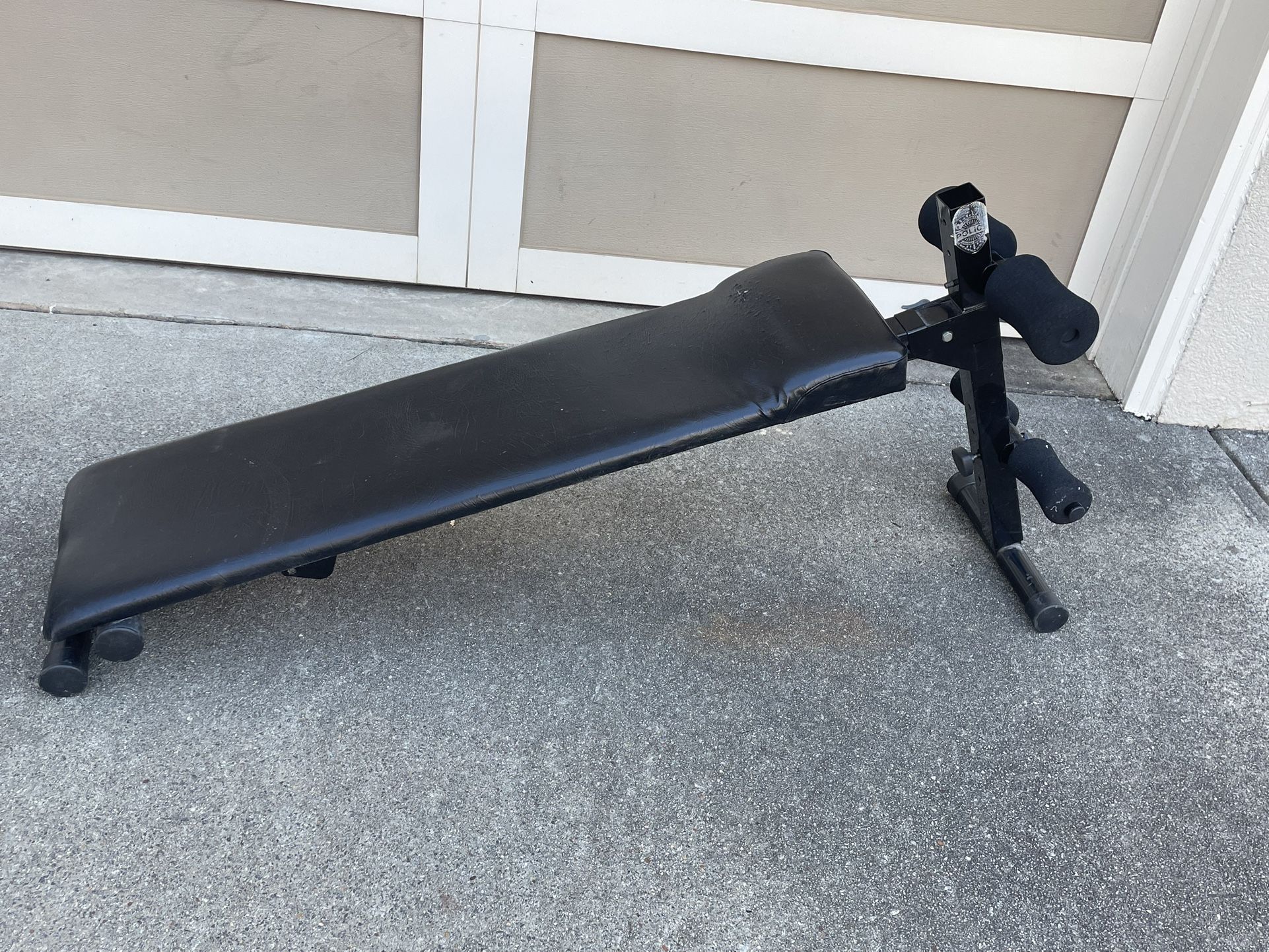 Decline Weight Bench with Cushion Foot Support