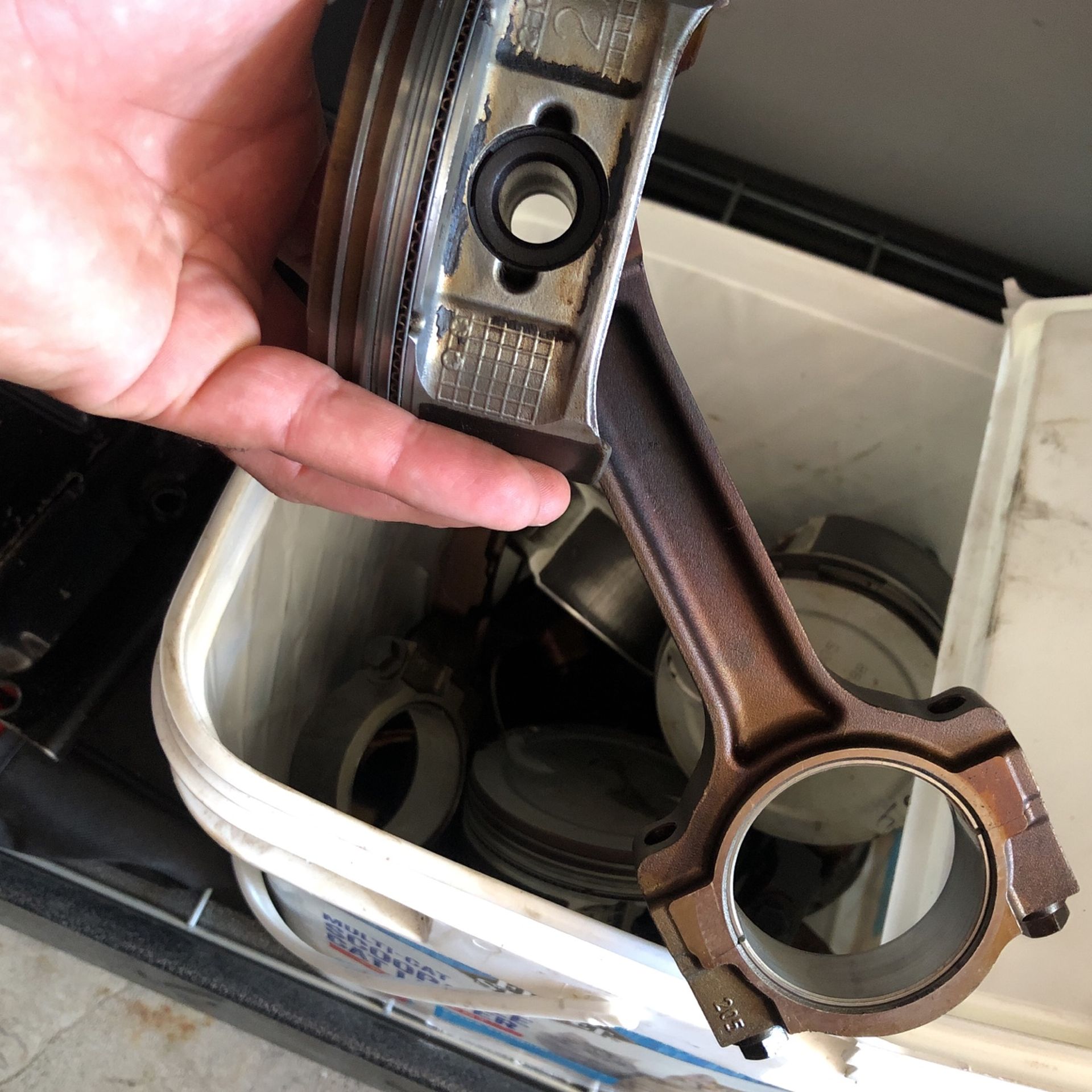 Gen 4 Pistons And Rods Lq9 for Sale in Long Beach, CA OfferUp