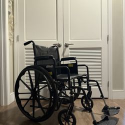 Drive Medical Cruiser III Lightweight Wheelchair #gallowshillsale