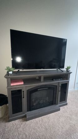 55inch tv roku &’ fire place