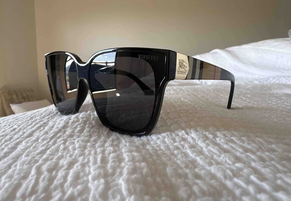 Unisex Burberry Sunglasses