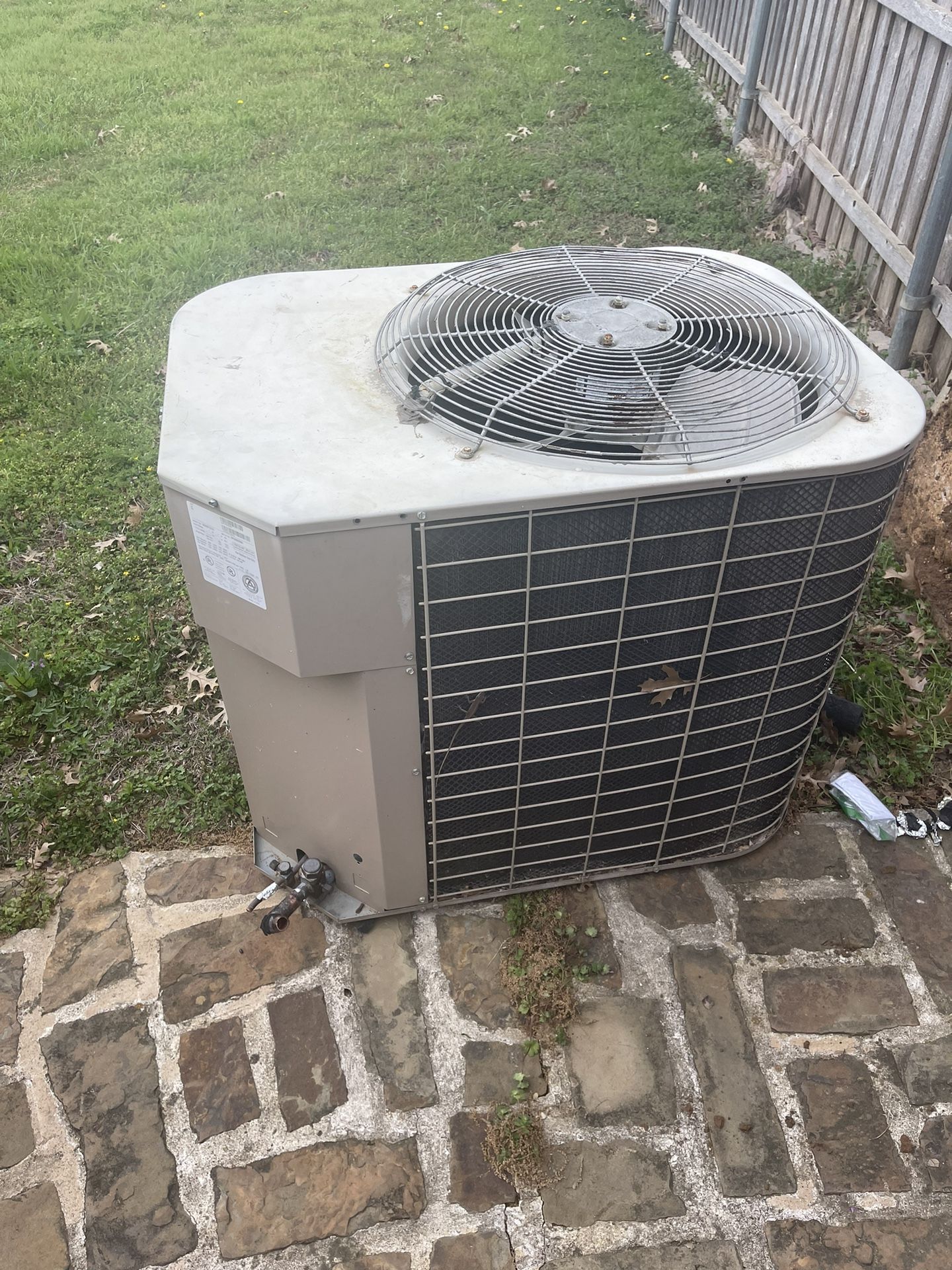 4 TON R22 CONDENSER for Sale in Irving, TX - OfferUp