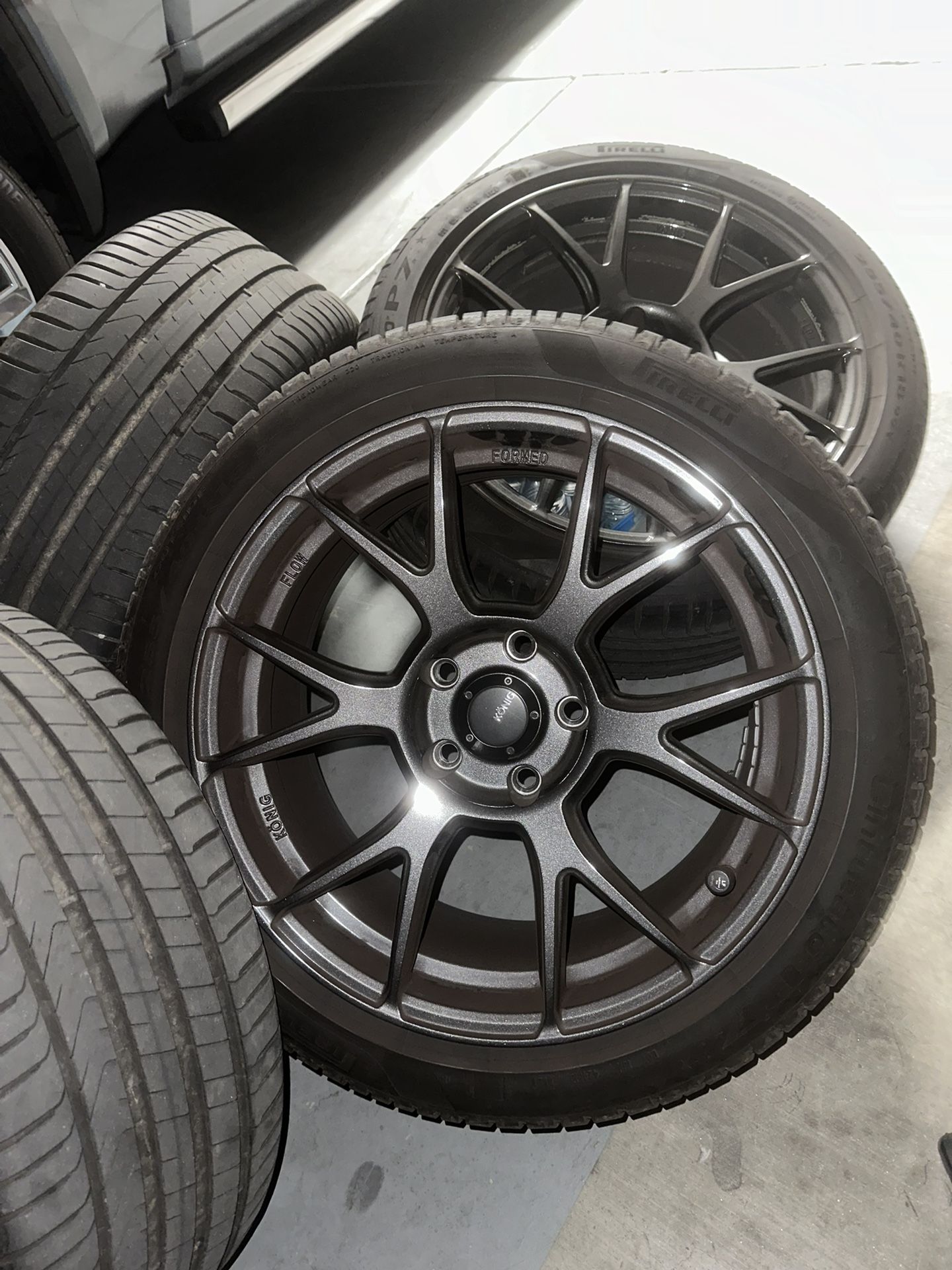 18” Konig Ampliform