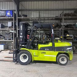 2016 Clark 12000 lbs capacity forklift