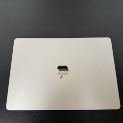 MacBook Air 15” 2024 M3 Chip | 24GB RAM | 512GB SSD | Apple Warranty until Jan 2026