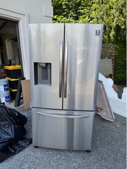 FREE FRIDGE - READ FULL DESCRIPTION.