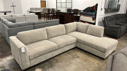 Sectional Sofa - Delivery/Financing Available