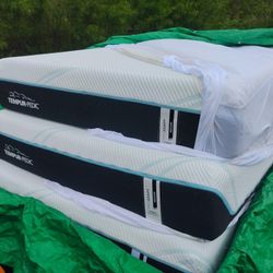 Tempurpedic Pro Adapt Hybrid Queen Mattress