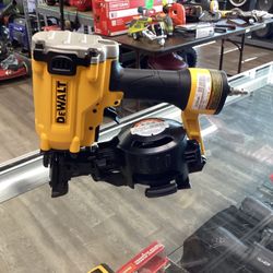 Dewalt Roofing Nail Gun 