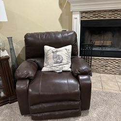 Ashley Furniture 3pc. - Top-Glain Leather Living Room Set (Pre-Owned)