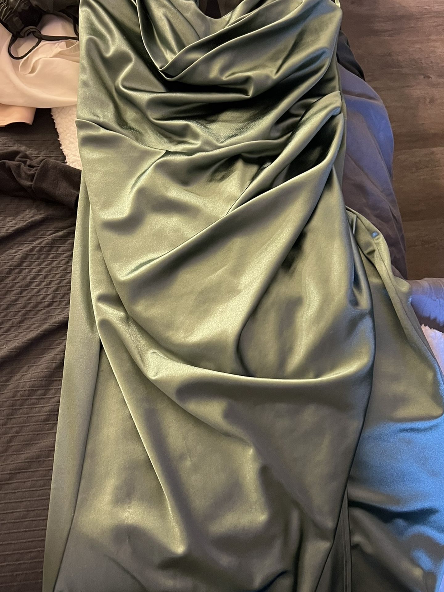 Green Dress 🐻❄️🐻❄️