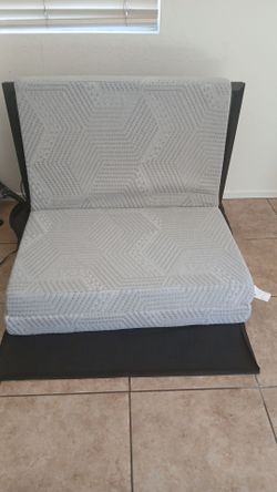 Twin travel mattress with case