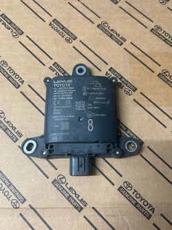 2022-2024 Lexus NX250 NX350 Front Blind Spot Radar Object Sensor 882B1-78010 OEM