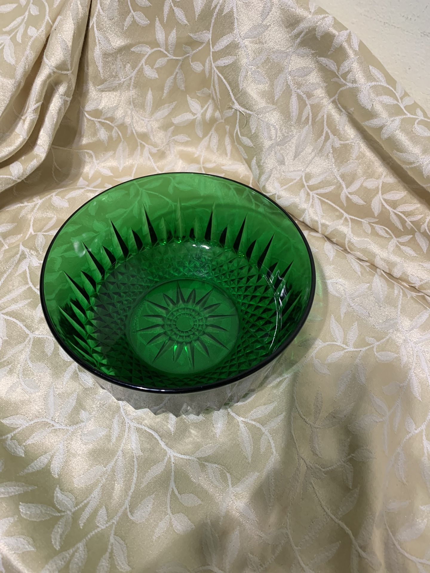 Vintage Arcoroc France Glass Bowl Green Diamond Cut Starburst Retro