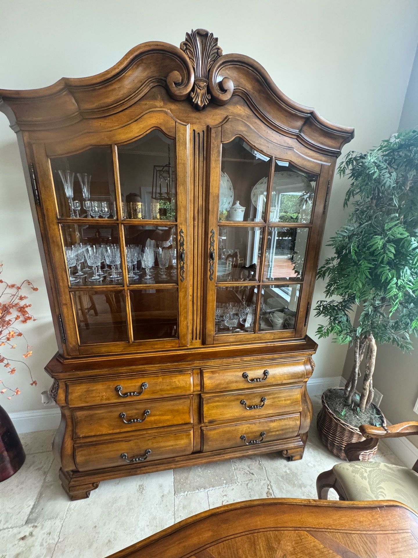 Ethan Allen china cabinet