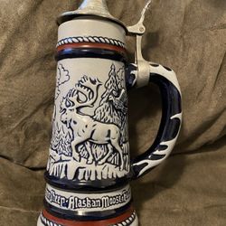 Vintage 1976 Avon Wildlife Collector's Stein + Everest Cologne Original Box