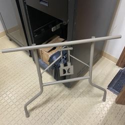 2 Sets Of Metal Folding Table Legs (4 Total)