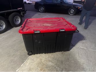 170 Gal Storage Tote