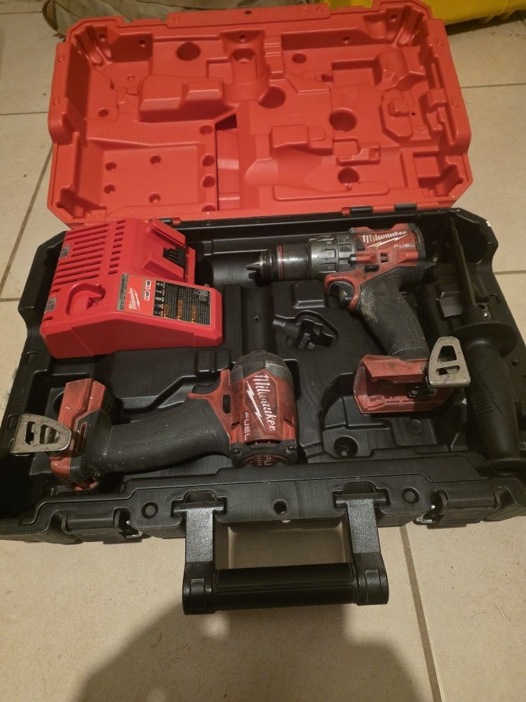 Milwaukee M18 FUEL Impact Driver + 1/2” Hammer Drill Kit