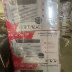25,000 BTU 230/208-Volt Window Air Conditioner LW2516ER with ENERGY STAR and Remote in White