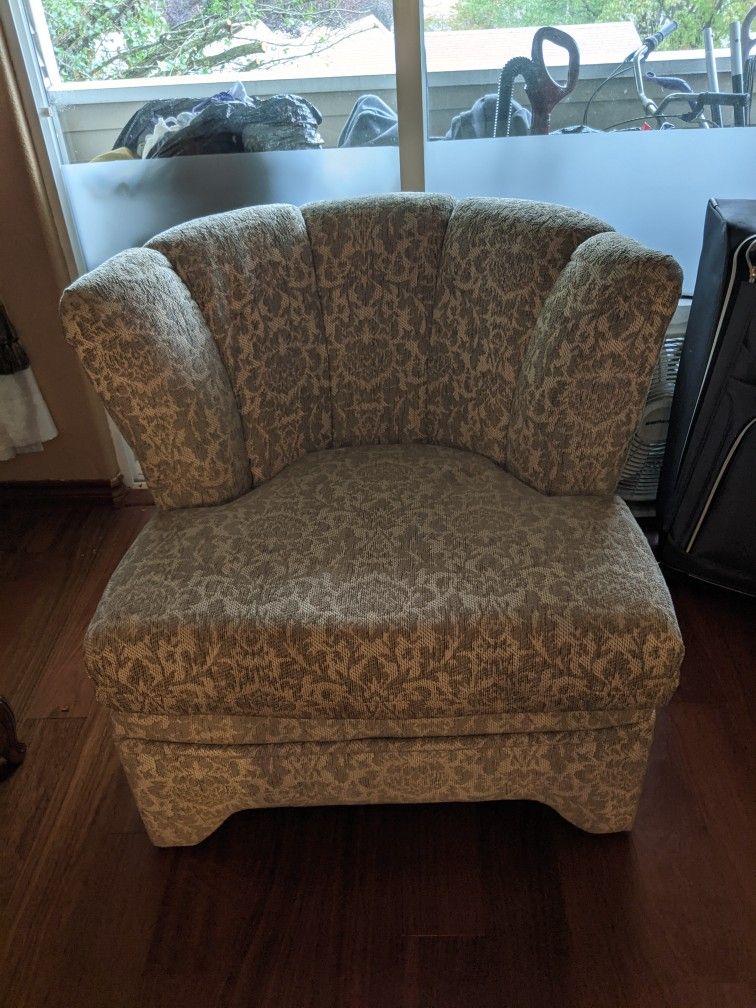 Ashley Chair