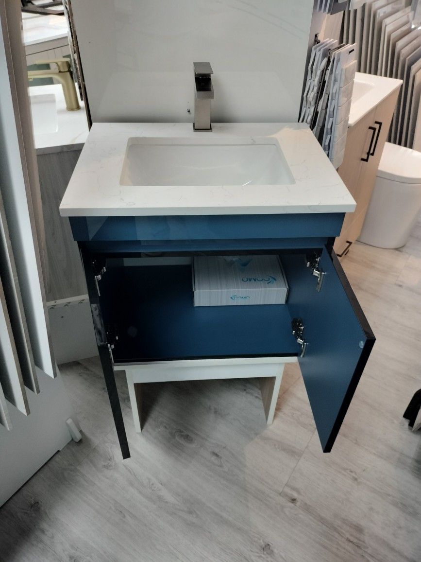 Bathroom Vanity 24" Lavamano barato for Sale in Hialeah, FL OfferUp