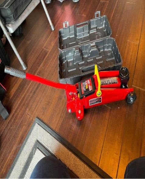 dog tax Trusty Hydraulic Helpers - Safe Lifting Made Simple