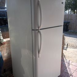 Frigidaire refrigerator 