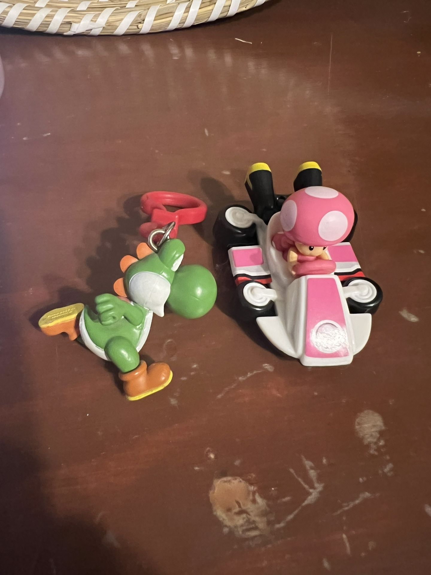 Yoshi's Keychain Figure: Yoshi