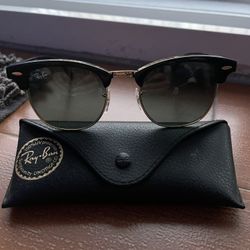 Rayban Clubmaster Classic Glasses