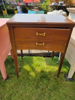 SEARS KENMORE MCM MATCHING SEWING CABINET AND BENCH.