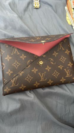 Louis Vuitton Pouch w/ BLACK PURSE Included