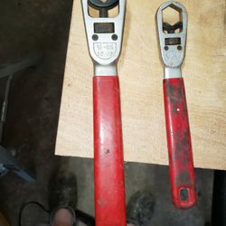 F Adjustable Wrenches Set Of Two